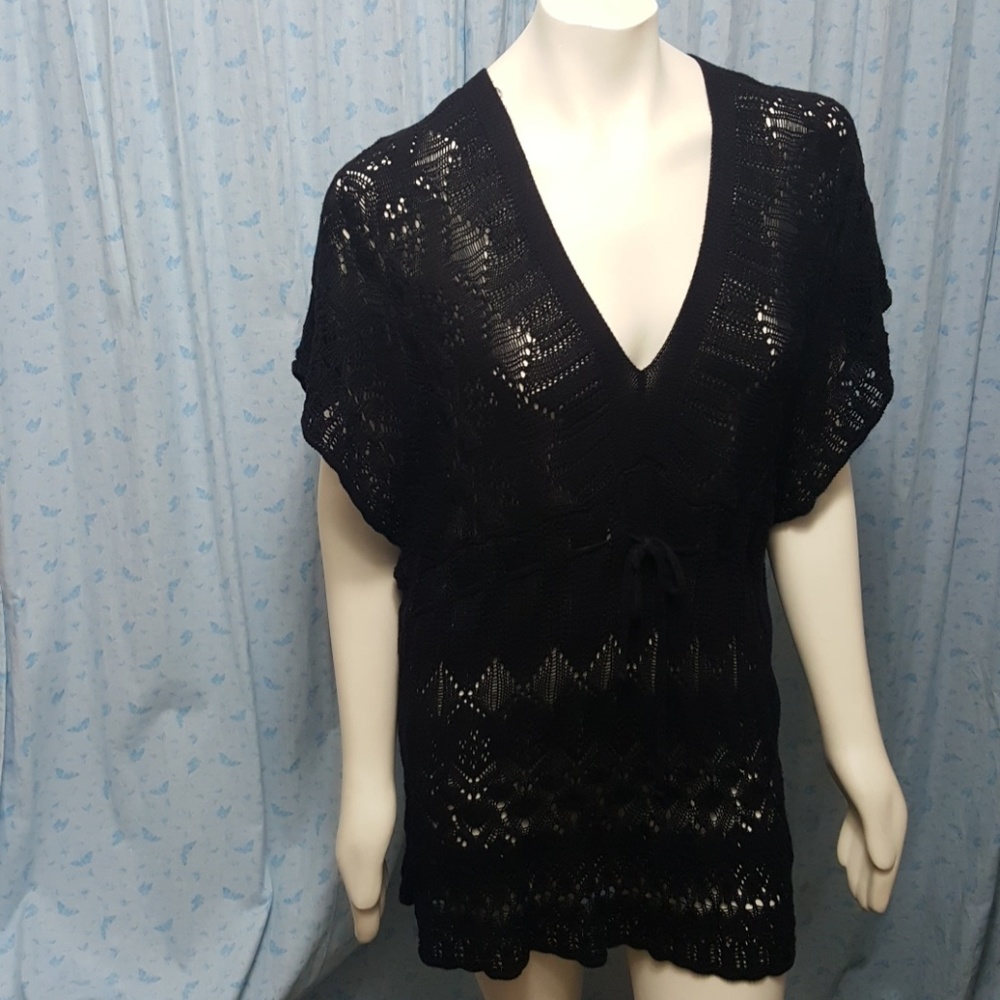 Lane braynt crocheted looking sweater.